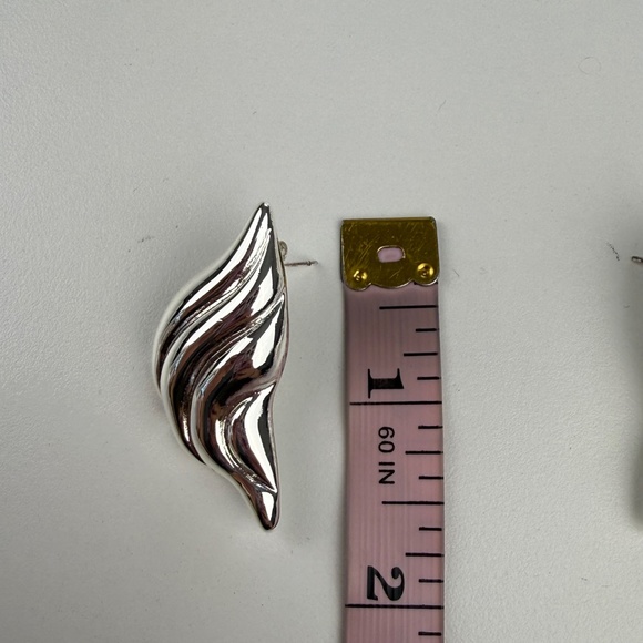 Heaven Mayhem Womens Silver Plated Brass Croissant Earrings - Picture 6 of 7